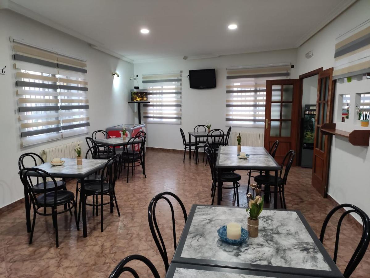 Abadía Hostal Restaurante El Abad المظهر الخارجي الصورة