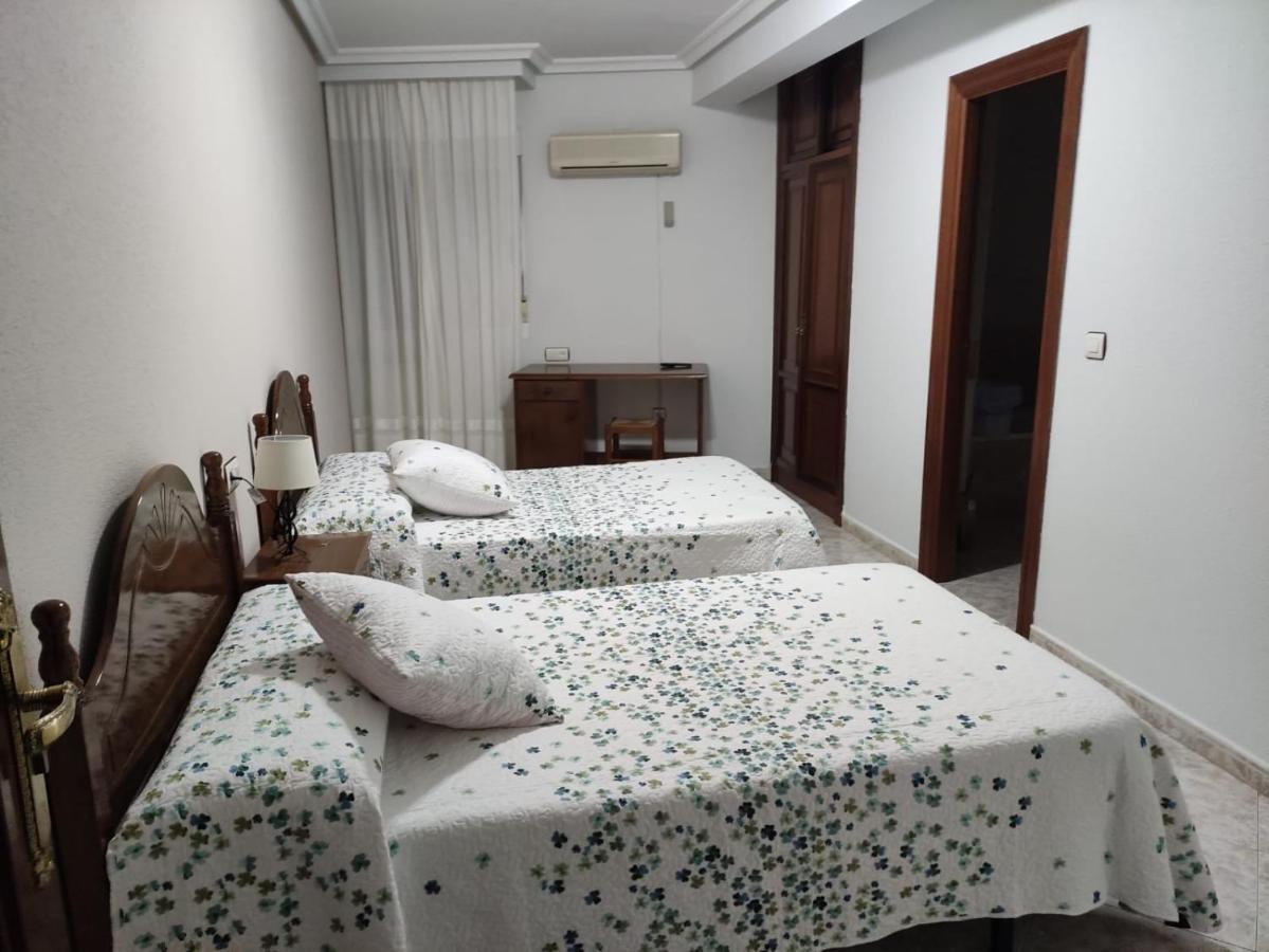 Abadía Hostal Restaurante El Abad المظهر الخارجي الصورة