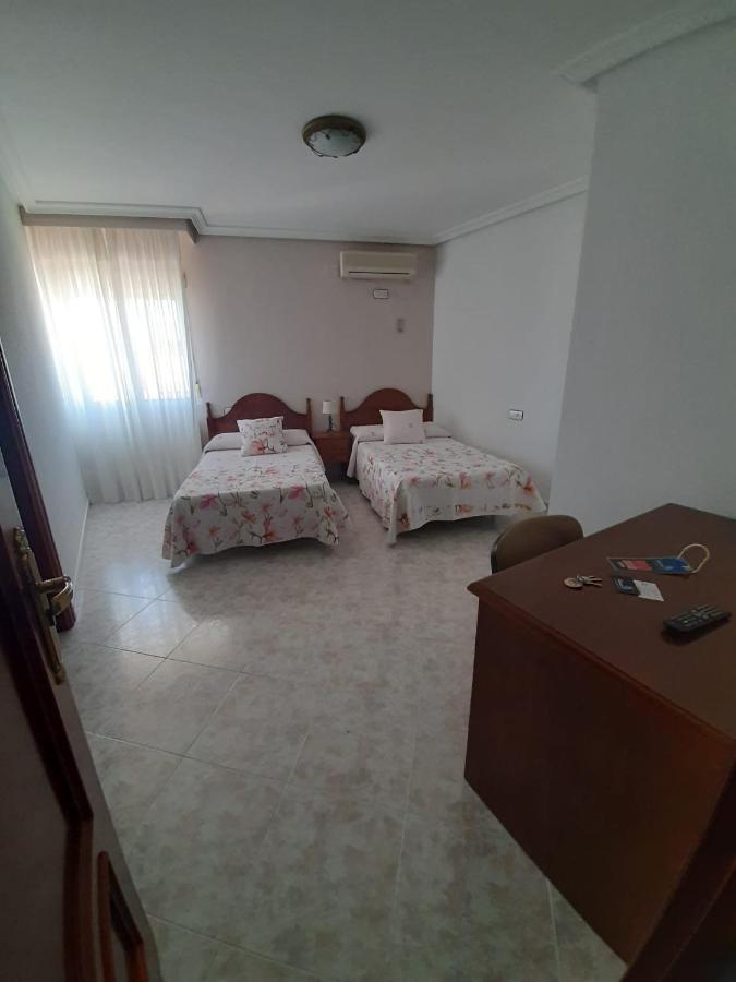 Abadía Hostal Restaurante El Abad المظهر الخارجي الصورة